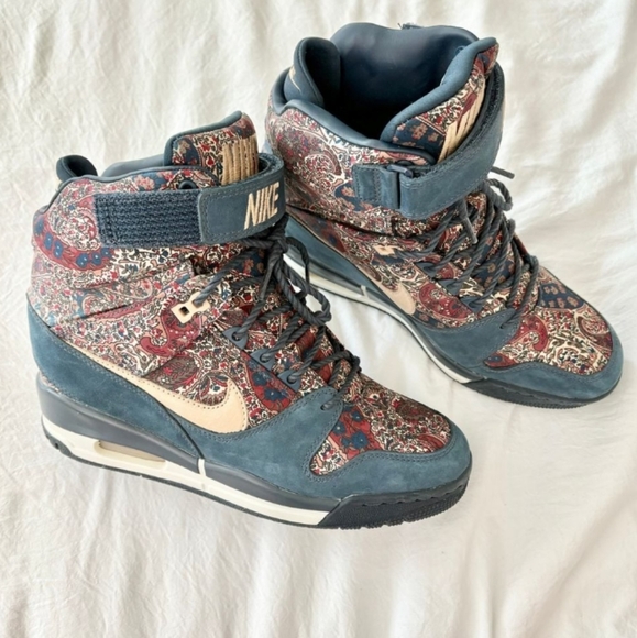 Nike Air revolution sky hi W9 - Picture 1 of 8